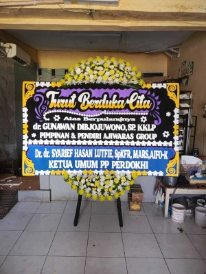 Papan Bunga di Cililitan